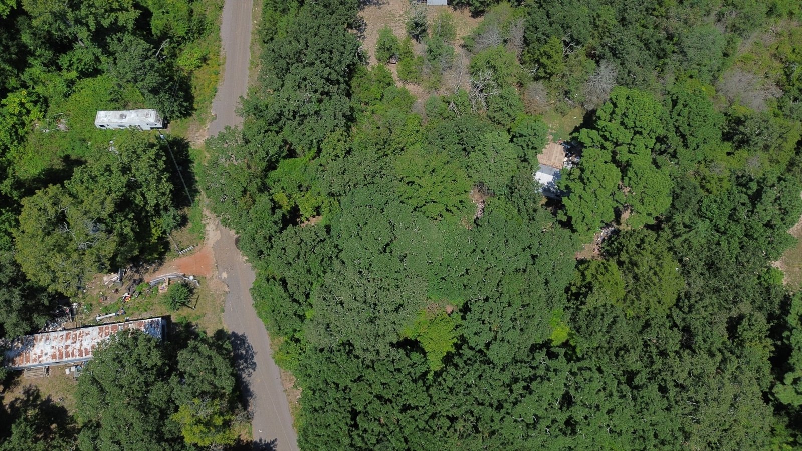 Directly overhead aerial